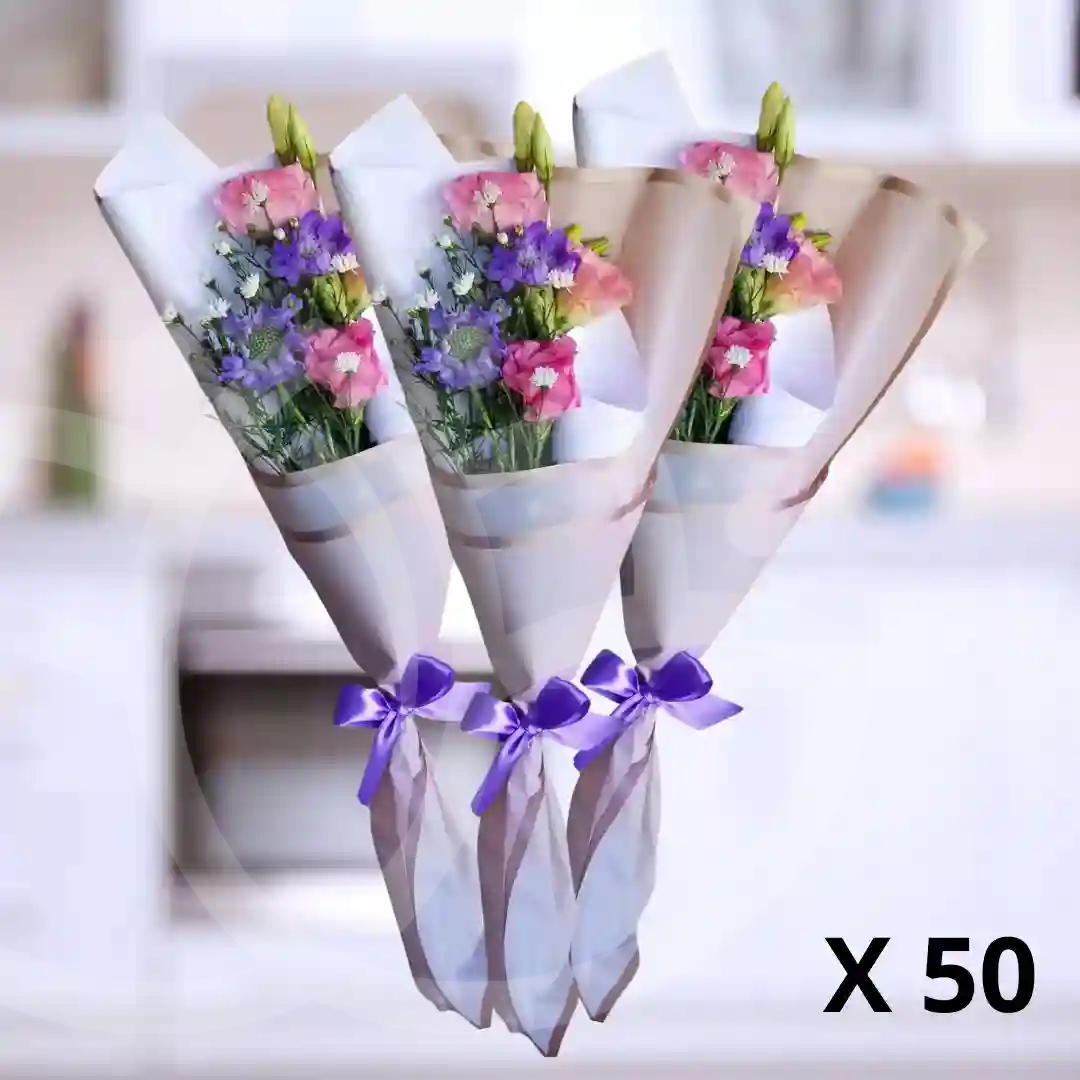 Pack de 50 ramos "Bouquet Dulce Sencillez" y 1 "Ramo de 10 rosas rojas y 3 rosadas" 2